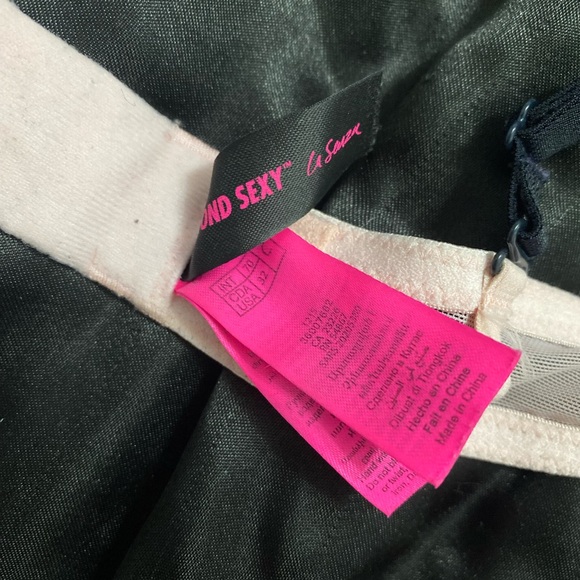 Beyond Sexy Lasenza Strappy Bra - Picture 3 of 3